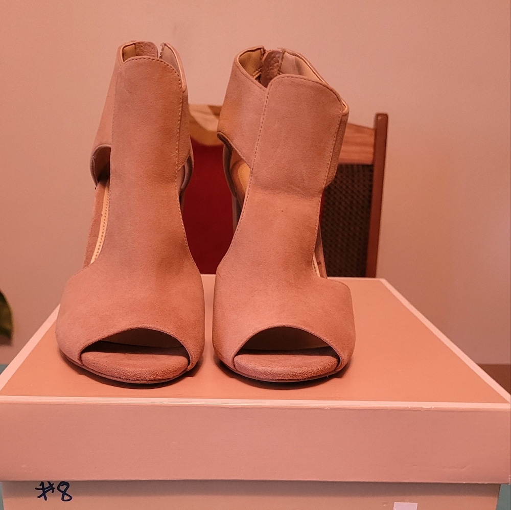 Michael Kors Suede heels